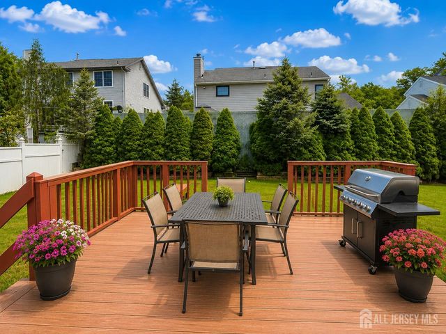 6 Thrush Court, Old Bridge, NJ 08857