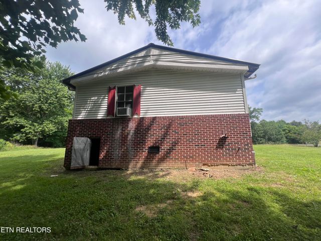 1311 Old Union Rd, Hilham, TN 38568