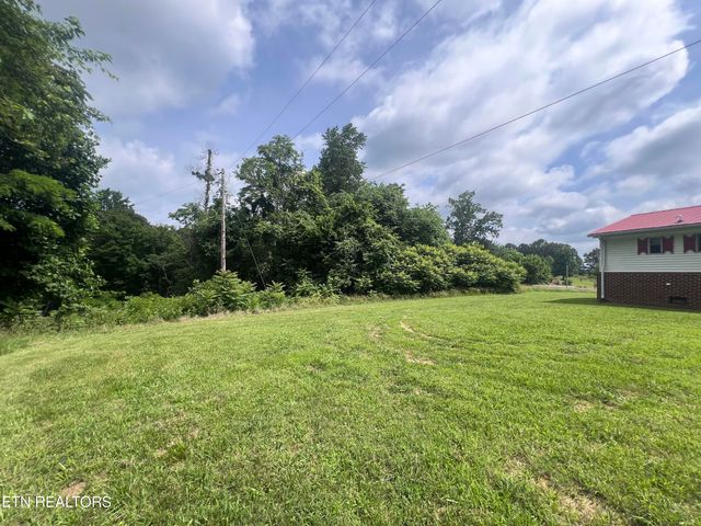 1311 Old Union Rd, Hilham, TN 38568