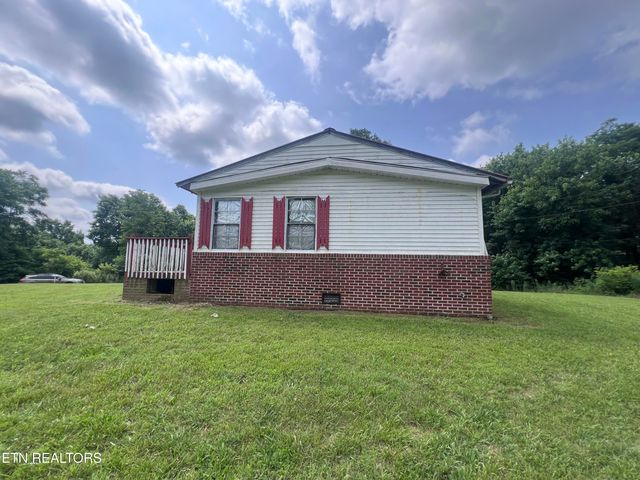 1311 Old Union Rd, Hilham, TN 38568