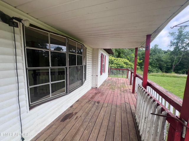 1311 Old Union Rd, Hilham, TN 38568