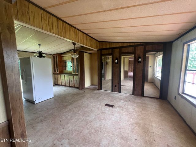 1311 Old Union Rd, Hilham, TN 38568