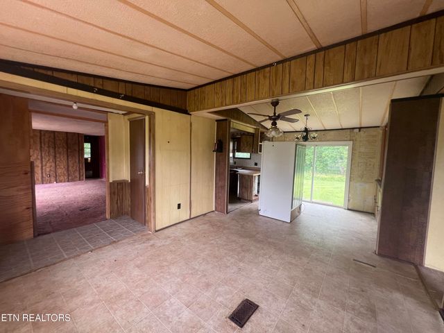 1311 Old Union Rd, Hilham, TN 38568