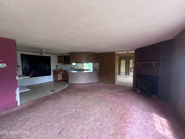 1311 Old Union Rd, Hilham, TN 38568