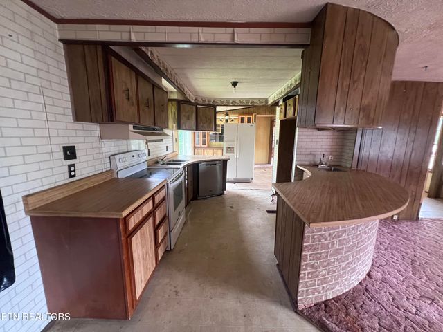 1311 Old Union Rd, Hilham, TN 38568
