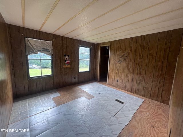 1311 Old Union Rd, Hilham, TN 38568