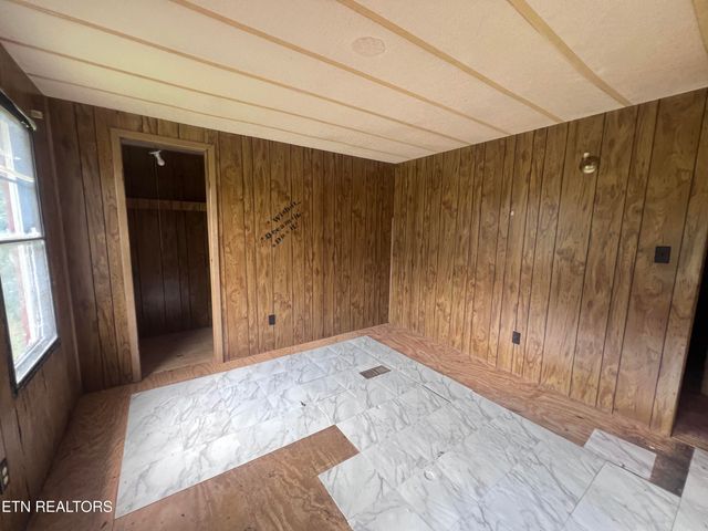 1311 Old Union Rd, Hilham, TN 38568