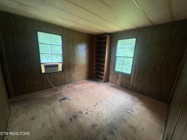 1311 Old Union Rd, Hilham, TN 38568