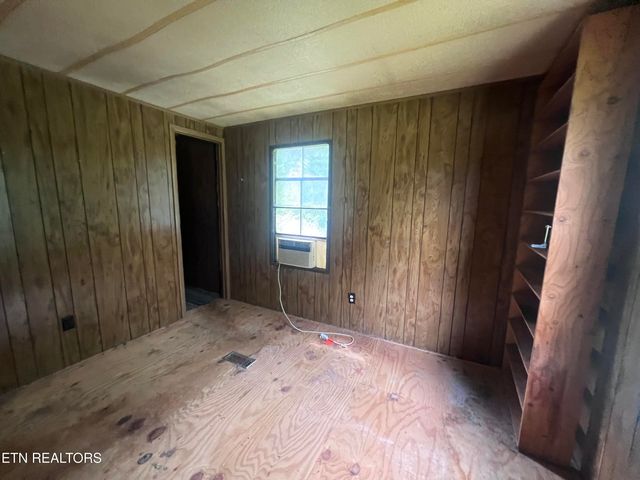 1311 Old Union Rd, Hilham, TN 38568