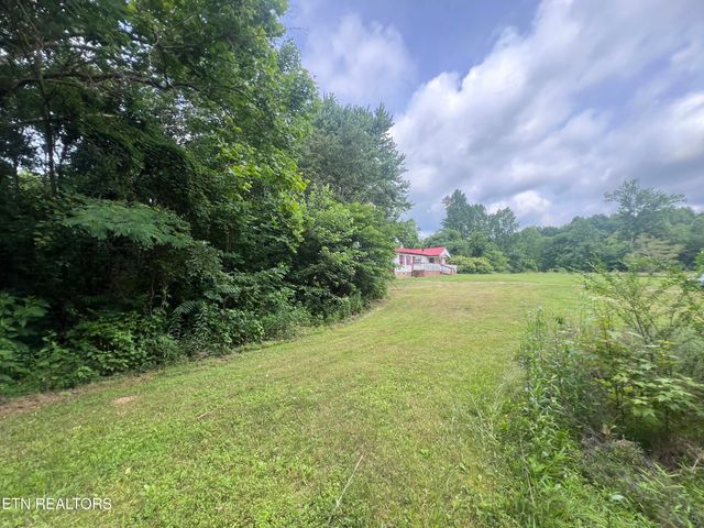 1311 Old Union Rd, Hilham, TN 38568