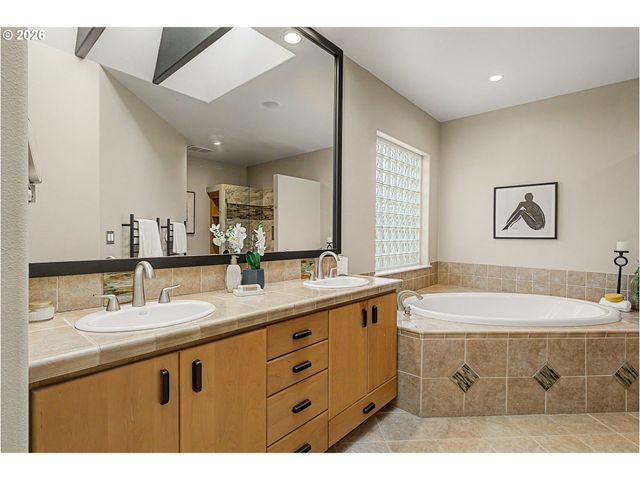 22345 Sw 111TH Ave, Tualatin, OR 97062