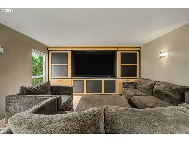 22345 Sw 111TH Ave, Tualatin, OR 97062