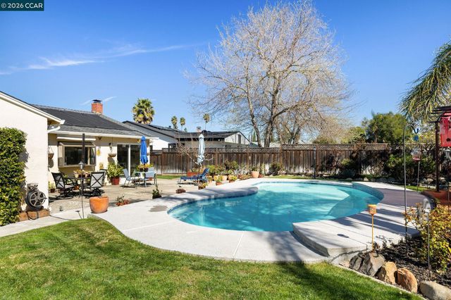 3636 Shenandoah Ct, Pleasanton, CA 94588