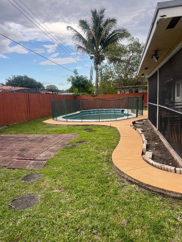 7819 NW 40th Street, Coral Springs, FL 33065