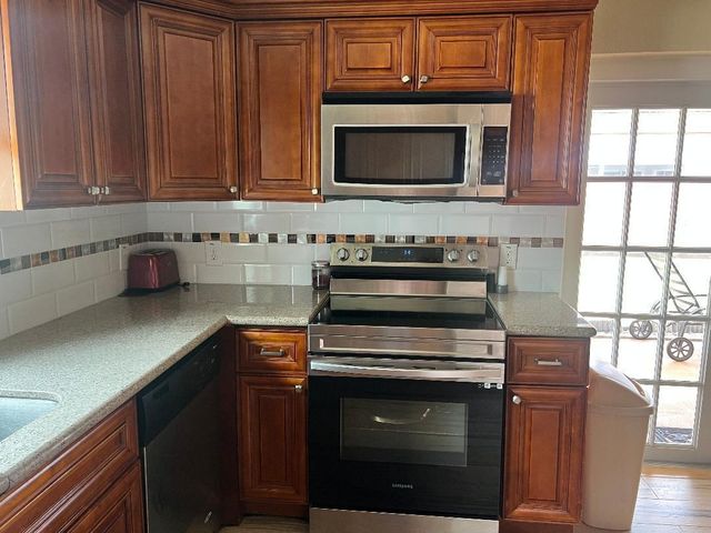 7819 NW 40th Street, Coral Springs, FL 33065