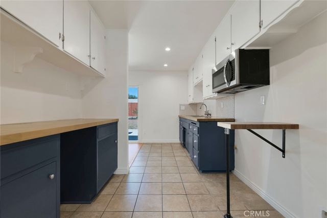 9943 Fullbright Avenue, Chatsworth, CA 91311