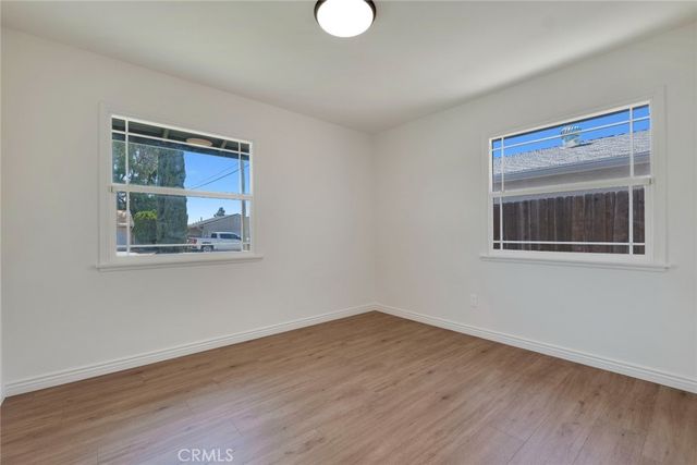 9943 Fullbright Avenue, Chatsworth, CA 91311