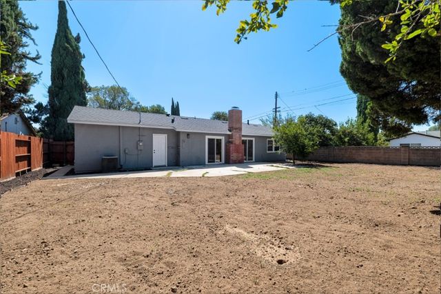 9943 Fullbright Avenue, Chatsworth, CA 91311