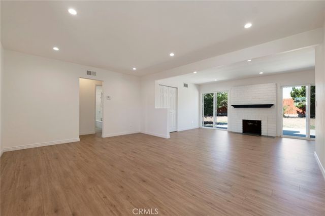 9943 Fullbright Avenue, Chatsworth, CA 91311