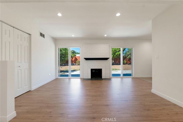 9943 Fullbright Avenue, Chatsworth, CA 91311