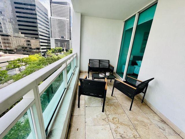 951 W Brickell Ave 607, Miami, FL 33131