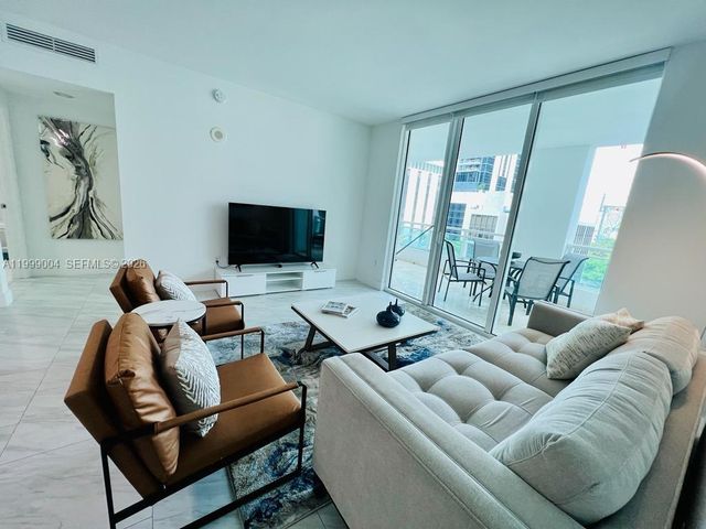 951 W Brickell Ave 607, Miami, FL 33131