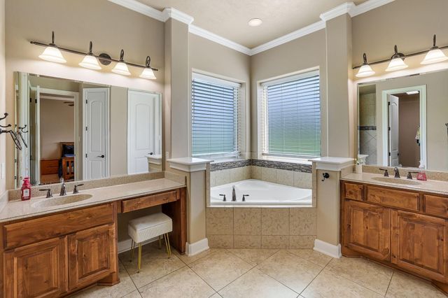 3145 Rolling Ridge Lane, Brenham, TX 77833
