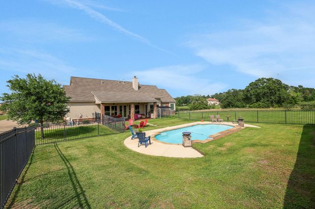 3145 Rolling Ridge Lane, Brenham, TX 77833
