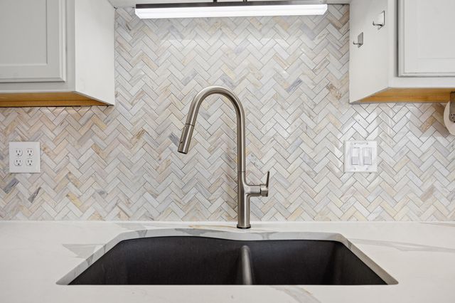 2115 Clays Mill Road, Lexington, KY 40503