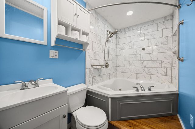 2115 Clays Mill Road, Lexington, KY 40503