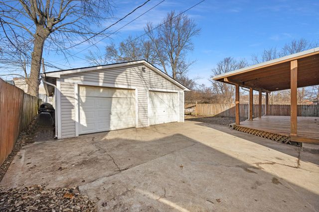 2115 Clays Mill Road, Lexington, KY 40503