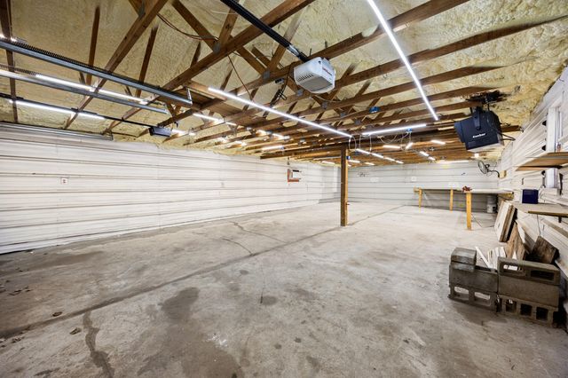 2115 Clays Mill Road, Lexington, KY 40503