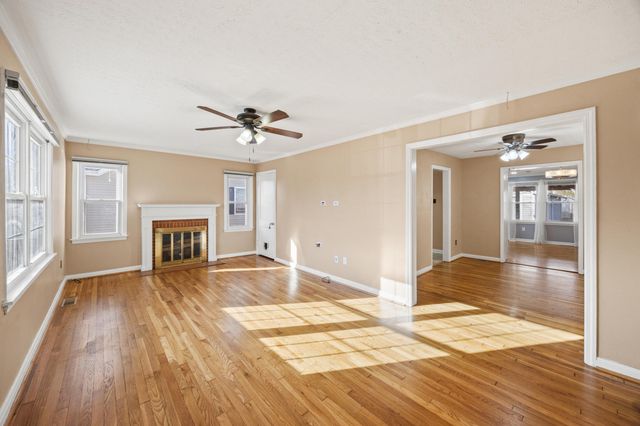 2115 Clays Mill Road, Lexington, KY 40503