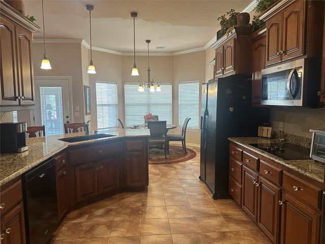 11824 Bellhurst Avenue, Oklahoma City, OK 73162