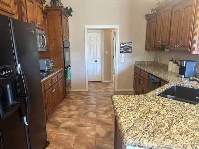11824 Bellhurst Avenue, Oklahoma City, OK 73162