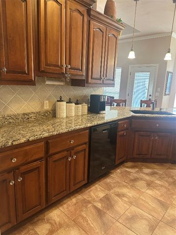 11824 Bellhurst Avenue, Oklahoma City, OK 73162