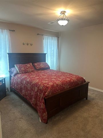 11824 Bellhurst Avenue, Oklahoma City, OK 73162