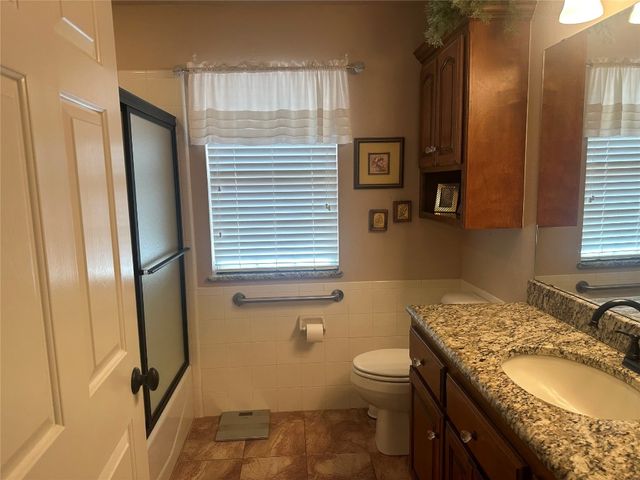 11824 Bellhurst Avenue, Oklahoma City, OK 73162