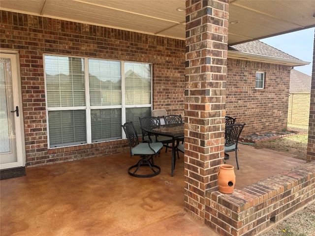 11824 Bellhurst Avenue, Oklahoma City, OK 73162