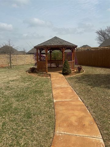 11824 Bellhurst Avenue, Oklahoma City, OK 73162