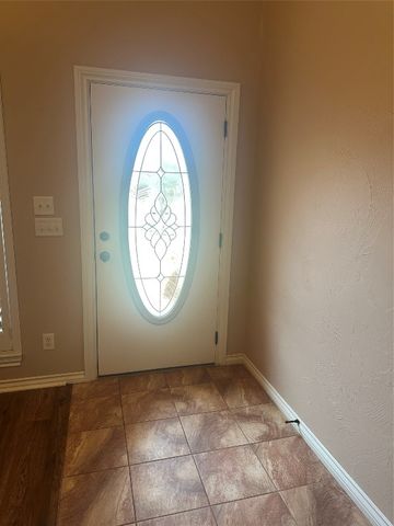 11824 Bellhurst Avenue, Oklahoma City, OK 73162