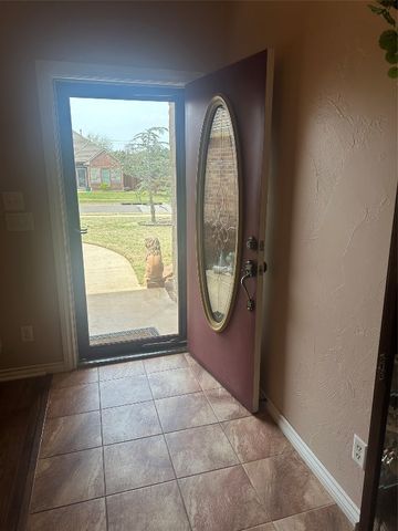 11824 Bellhurst Avenue, Oklahoma City, OK 73162