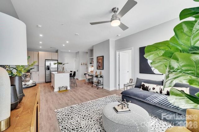 2020 W Morehead Street XM, Charlotte, NC 28208