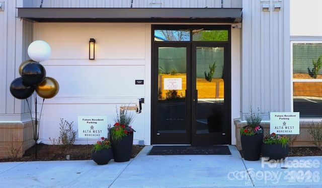 2020 W Morehead Street XM, Charlotte, NC 28208