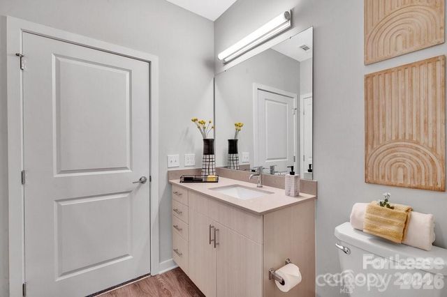 2020 W Morehead Street XM, Charlotte, NC 28208