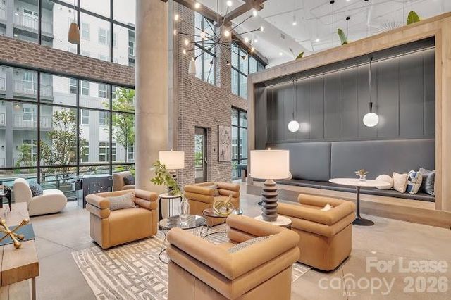 2020 W Morehead Street XM, Charlotte, NC 28208