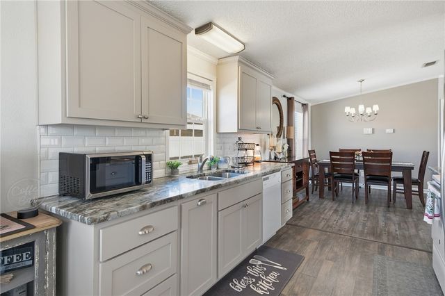 2222 Demory Lane, Aransas Pass, TX 78336