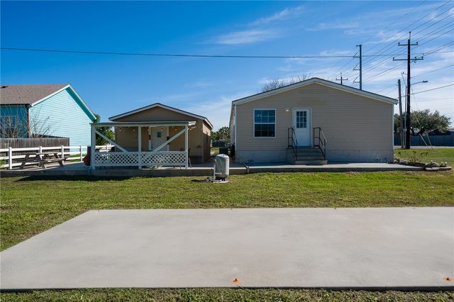 2222 Demory Lane, Aransas Pass, TX 78336