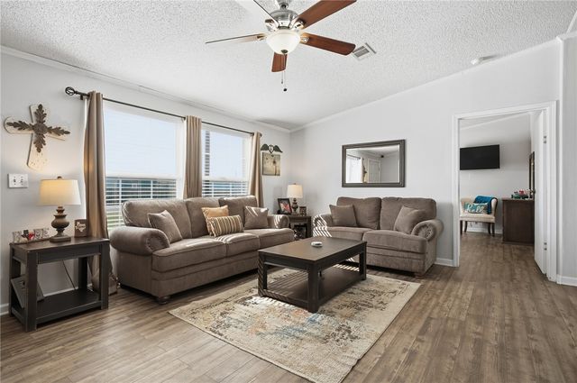 2222 Demory Lane, Aransas Pass, TX 78336