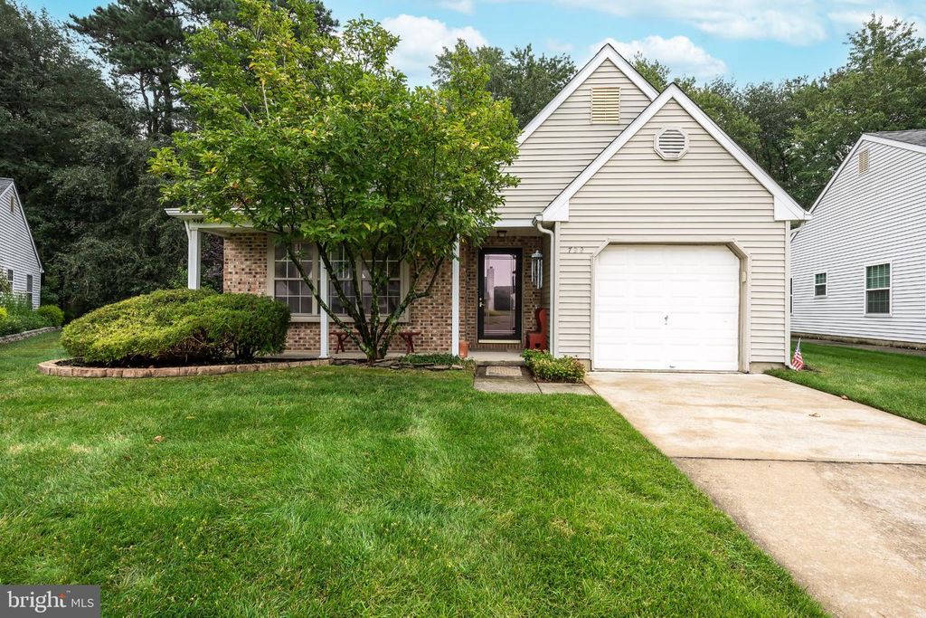 722 BORDEAUX CT, WILLIAMSTOWN, NJ 08094 — exterior